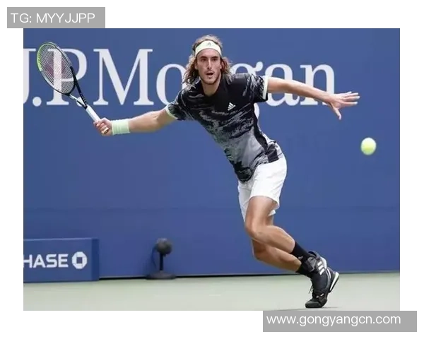 重庆网球队战术揭秘：网球巨献背后的策略与团队协作